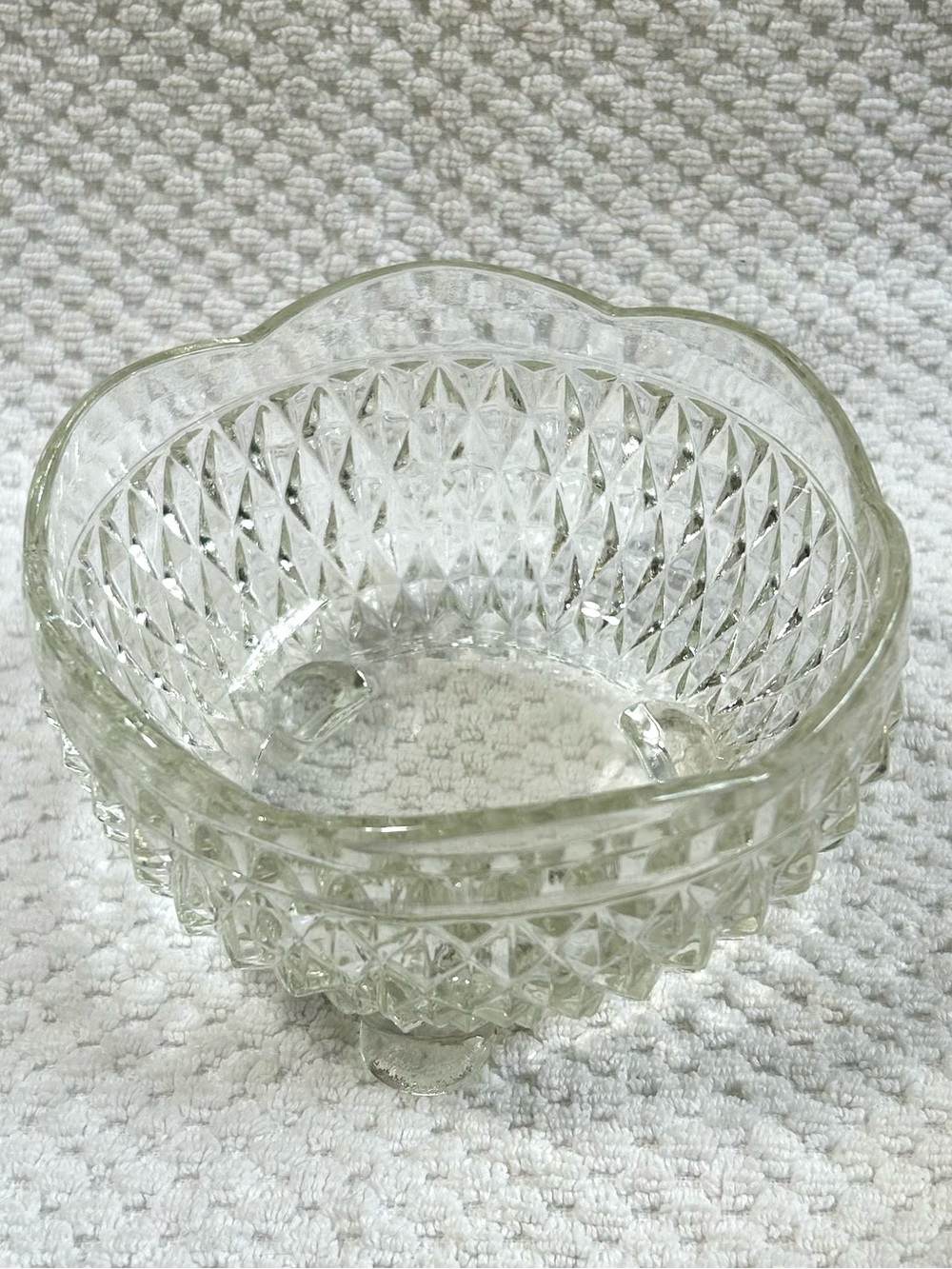 Vintage Indiana Glass “Diamond Point” Pattern Candy Dish Clear Bonbon Dish
